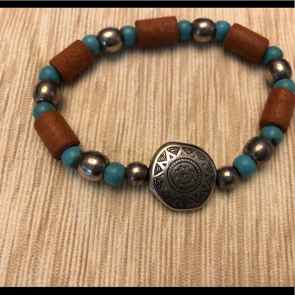 NEW Never worn sterling solver and stone bracelet